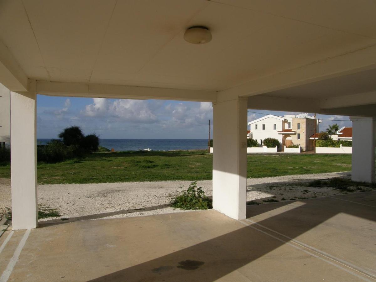 Athena And The Owl Beachside Apt Paphos Buitenkant foto